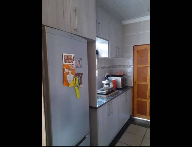 3 BEDROOM HOUSE FOR SALE IN TLHABANE WEST